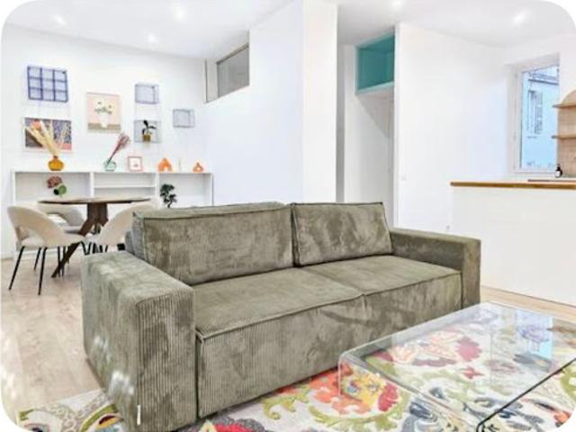 Location Appartement 2 pièces 52 m2 Marseille 1er