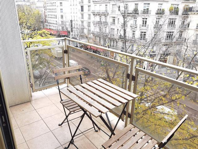 Location Appartement 2 pièces 52 m2 Paris 8ème