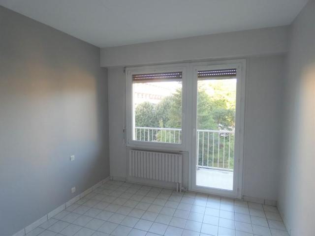 Location Appartement 2 pièces 52m² CHAMBERY 73000