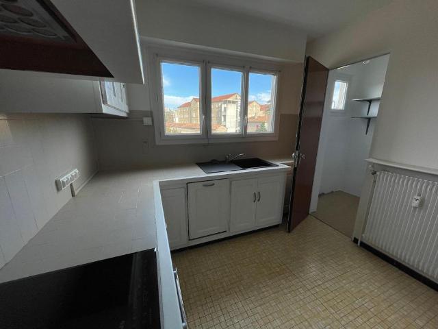 Location Appartement 2 pièces 52m² AUBENAS 07200