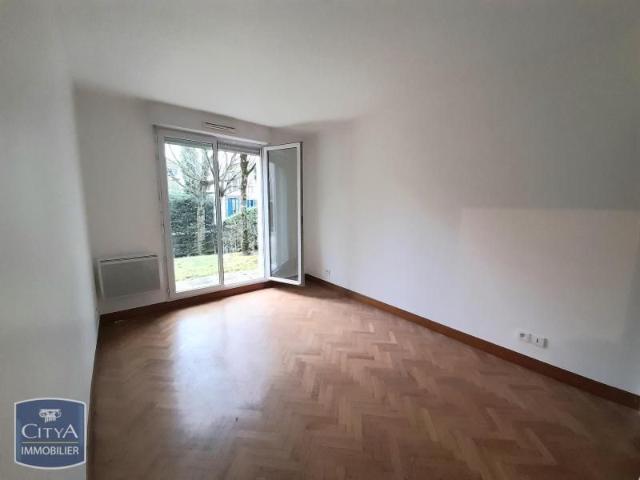 Location Appartement 2 pièces 52m² LE PLESSIS ROBINSON 92350
