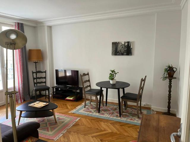 Location Appartement 2 pièces 52m² LYON 6ème