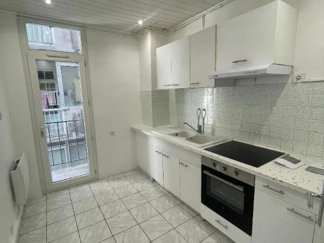 Location Appartement 2 pièces 52m² MARSEILLE 4ème