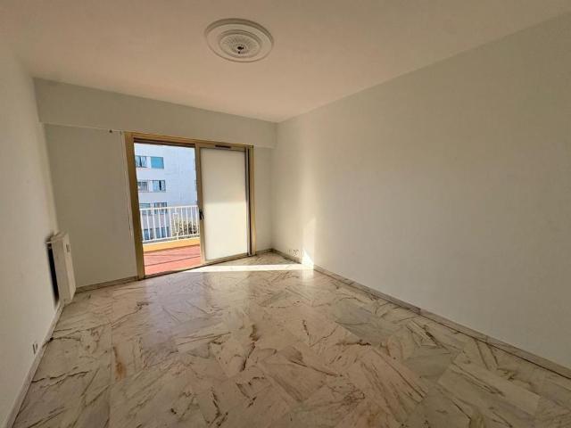 Location Appartement 2 pièces 52m² NICE 06300