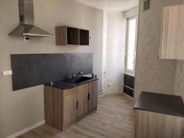 Location Appartement 2 pièces 52m² ST AMBROIX 30500