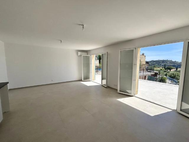Location Appartement 2 pièces 52m² ST ANDRE DE LA ROCHE 06730