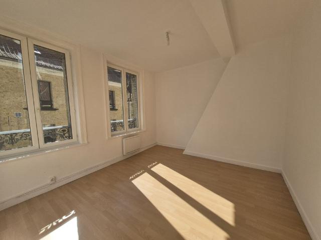 Location Appartement 2 pièces 52m² ST OMER 62500