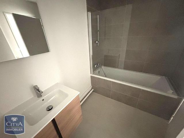 Location Appartement 2 pièces 52m² PARIS 15ème