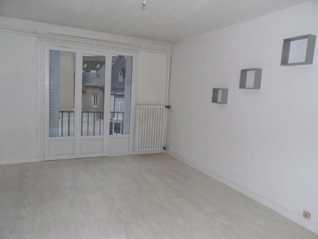 Location Appartement 2 pièces 52m² VICHY 03200
