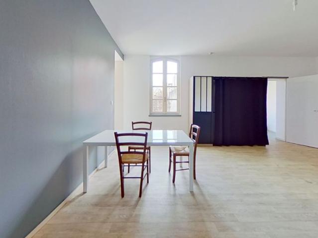 Location Appartement 2 pièces 57m²