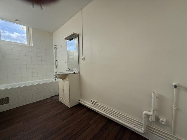 Location Appartement 2 pièces 57m² COGNAC 16100