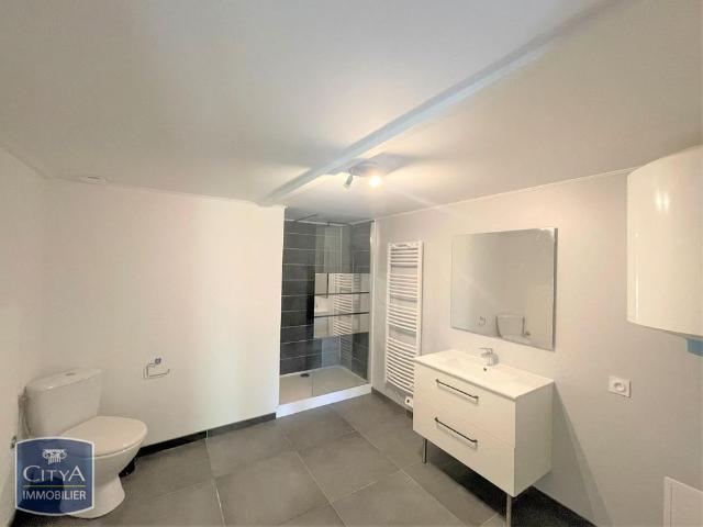 Location Appartement 2 pièces 57m² ARVEYRES 33500