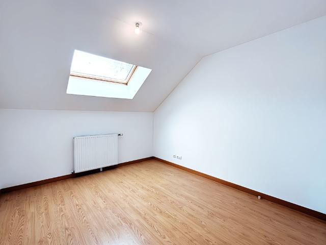 Location Appartement 2 pièces 57m² ARCHAMPS 74160