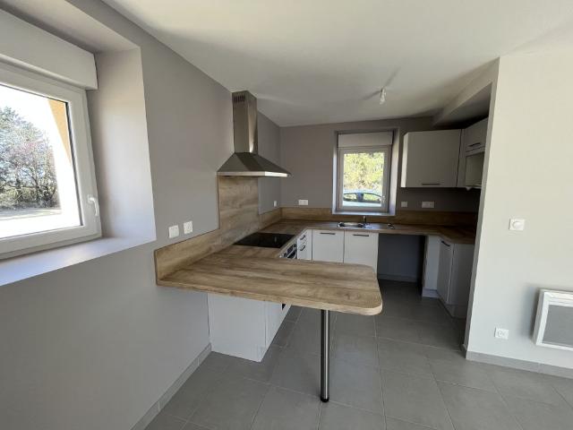 Location Appartement 2 pièces 57m² LUC LA PRIMAUBE 12450