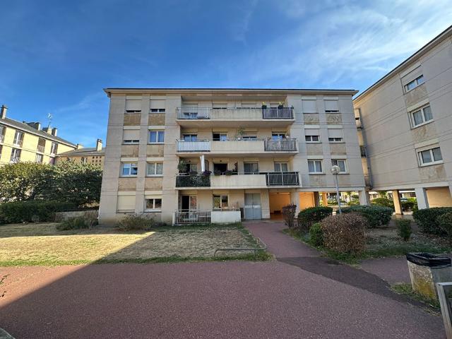 Location appartement 2 pièces, 54.00m², Poissy