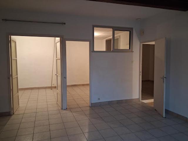 Location Appartement 2 pièces 54 m2 La Motte d'Aigues