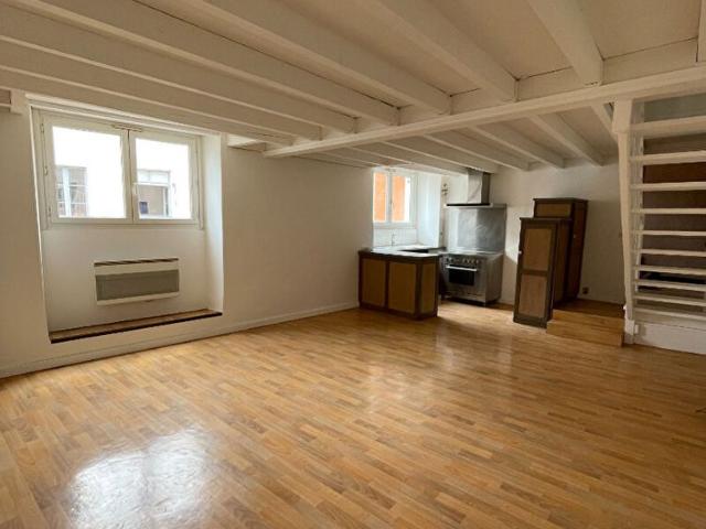 Location Appartement 2 pièces 54m²