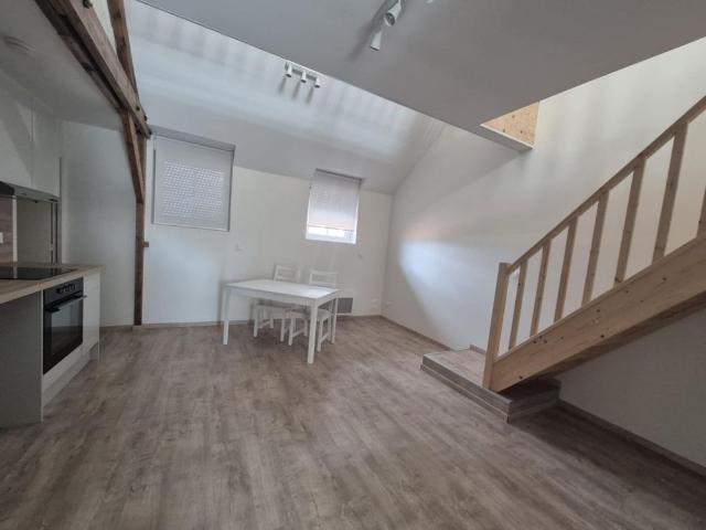 Location Appartement 2 pièces 54m² HAZEBROUCK 59190