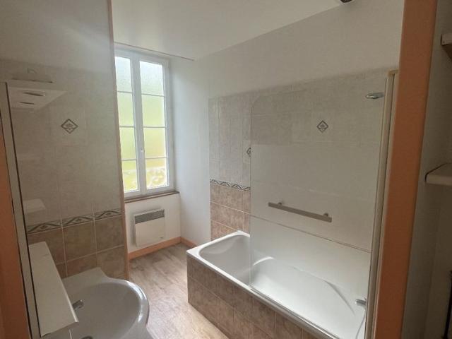 Location Appartement 2 pièces 54m² JARNAC 16200
