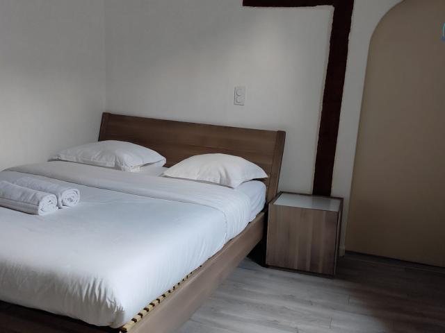 Location Appartement 2 pièces 54m² MARSEILLE 1er