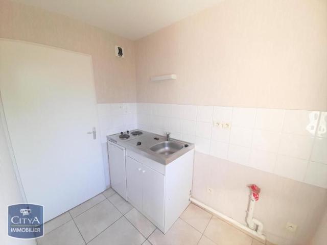 Location Appartement 2 pièces 54m² PARAY LE MONIAL 71600