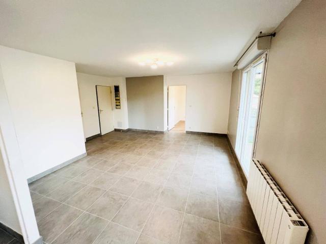 Location appartement 2 pièces 55.75 m² à Mâcon 71000 635 €