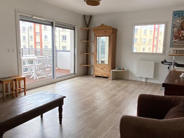Location Appartement 2 pièces 55.89 m2 Saint Brieuc