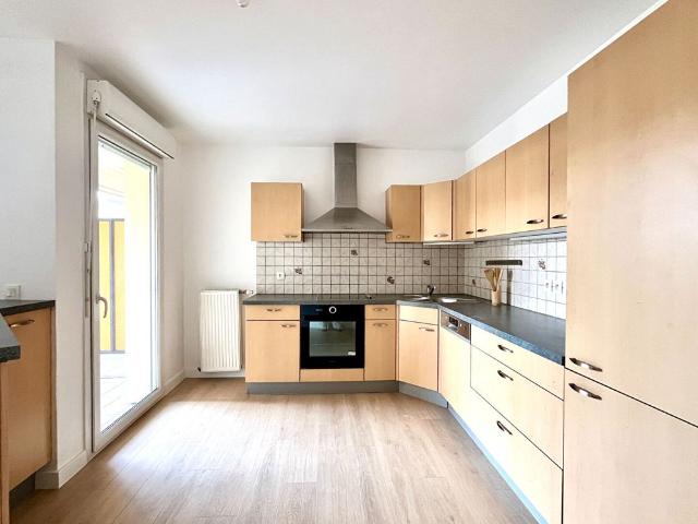 Location appartement 2 pièces, 55.00m², Saint Julien en Genevois
