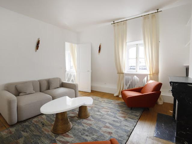 Location Appartement 2 pièces 55 m2 Paris 8ème