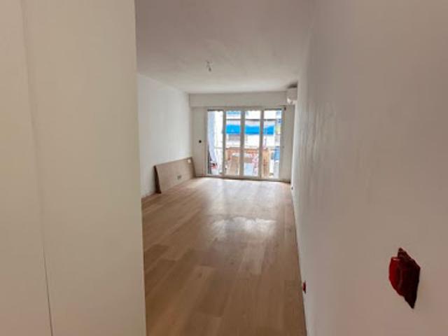 Location Appartement 2 pièces 55 m2 Saint Laurent du Var