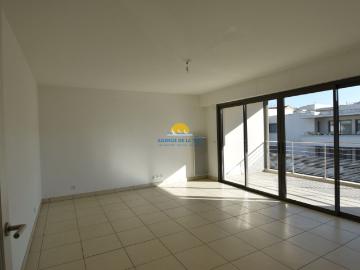 Location Appartement 2 pièces 55m² FREJUS 83600