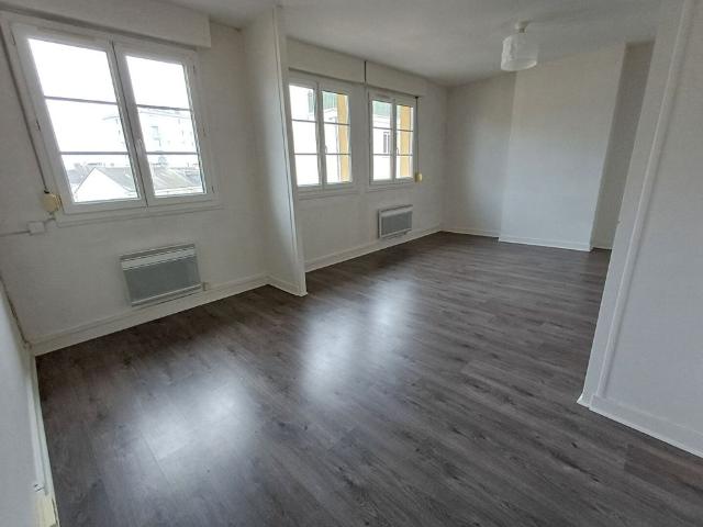 Location Appartement 2 pièces 55m² LOUVIERS 27400