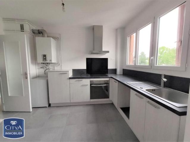 Location Appartement 2 pièces 55m² LA SOUTERRAINE 23300