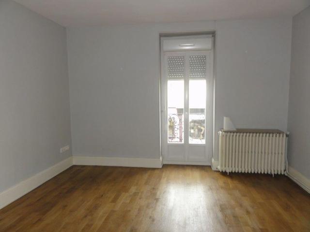Location Appartement 2 pièces 55m² LE CREUSOT 71200