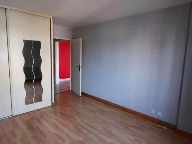 Location appartement 2 pièces, 56.00m², Montgeron