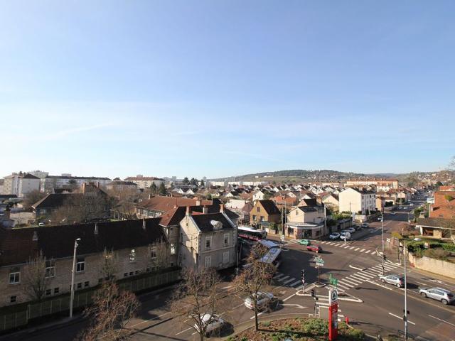 Location Appartement 2 pièces 56m²