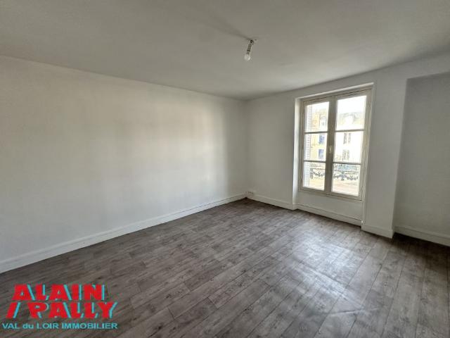 Location Appartement 2 pièces 56m² CLOYES LES TROIS RIVIERES 28220