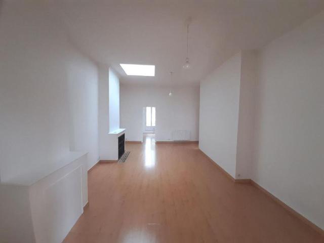 Location Appartement 2 pièces 56m² BORDEAUX 33000