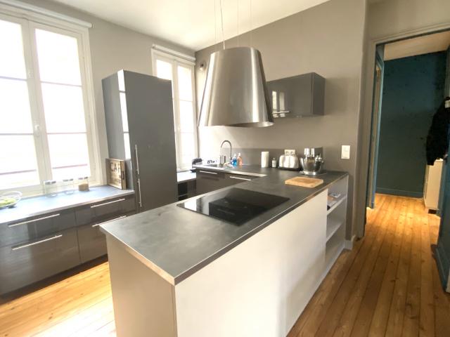 Location Appartement 2 pièces 56m² BORDEAUX 33000