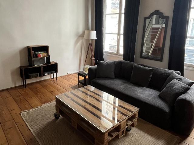 Location Appartement 2 pièces 56m² PARIS 1er