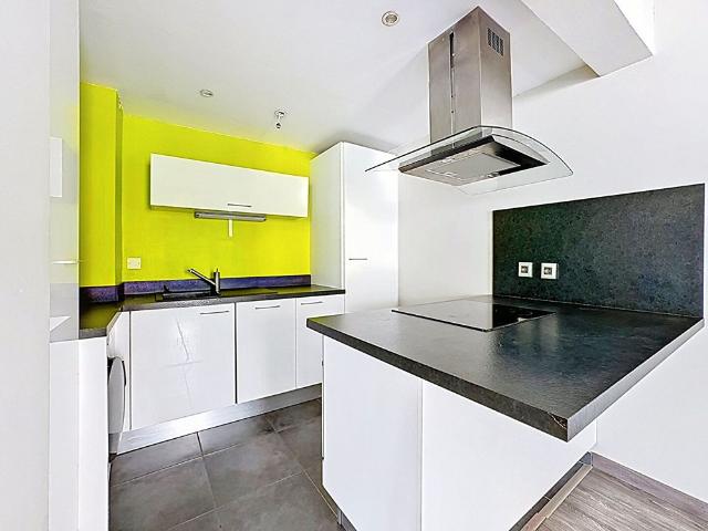Location appartement 2 pièces, 58.00m², Avignon