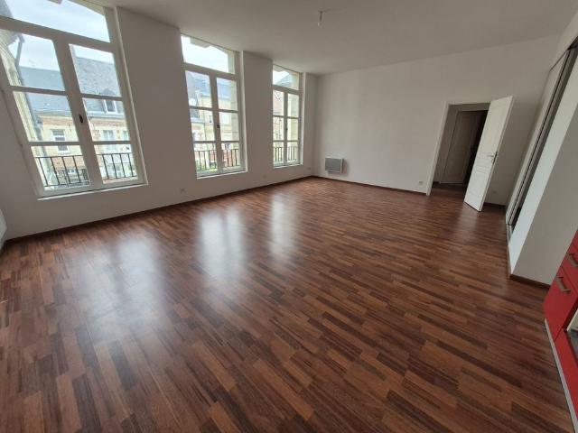 Location Appartement 2 pièces 58m² CAMBRAI 59400