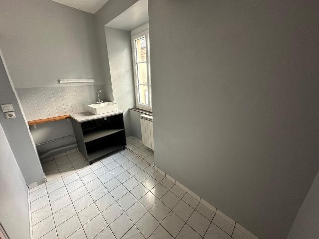 Location Appartement 2 pièces 58m² CHERBOURG EN COTENTIN 50100