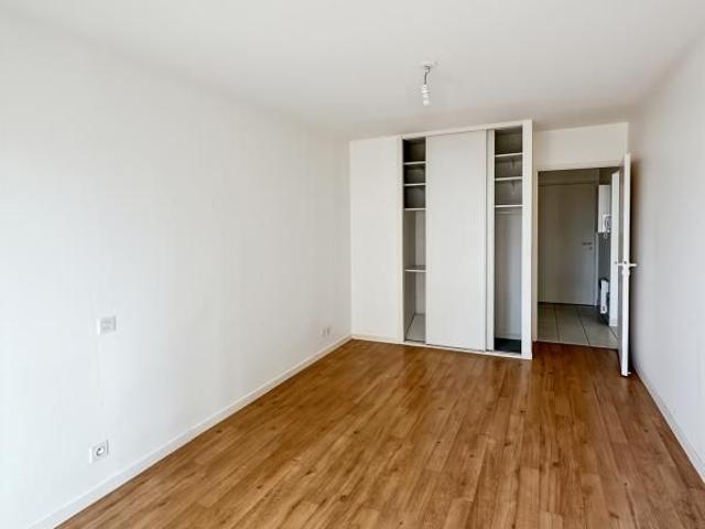 Location Appartement 2 pièces 58m² LES SABLES D OLONNE 85100