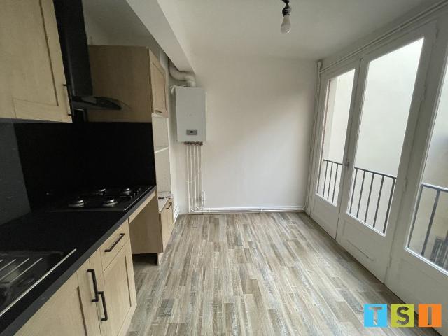 Location Appartement 2 pièces 58m² MONTREJEAU 31210