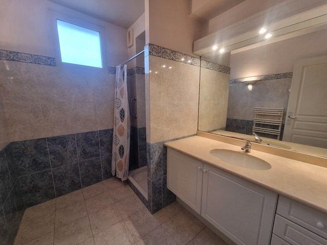 Location Appartement 2 pièces 59m²