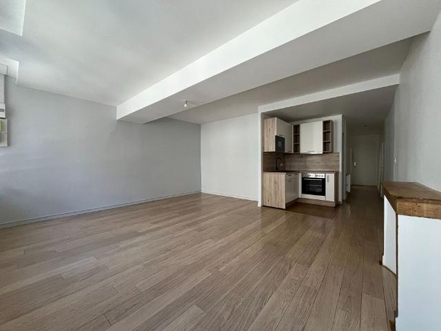 Location Appartement 2 pièces 59m²