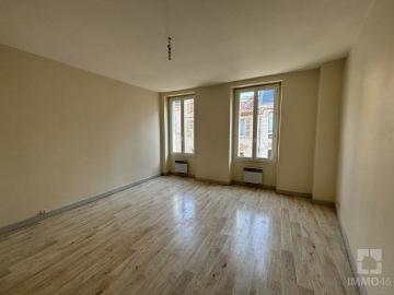 Location Appartement 2 pièces 59m² CAHORS 46000
