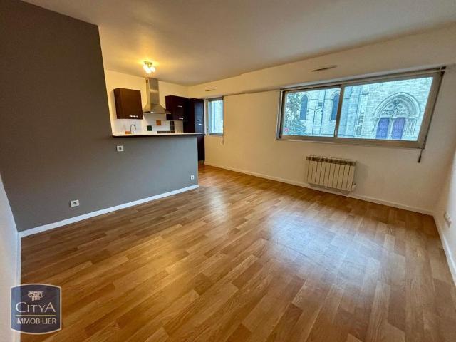 Location Appartement 2 pièces 59m² CHATEAUROUX 36000