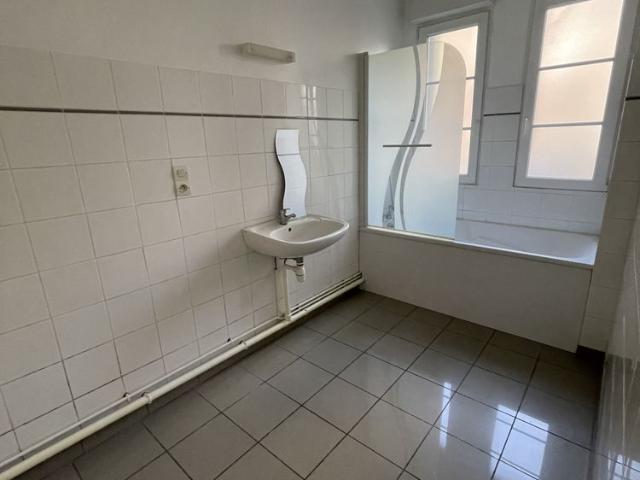 Location Appartement 2 pièces 63m² ABBEVILLE 80100